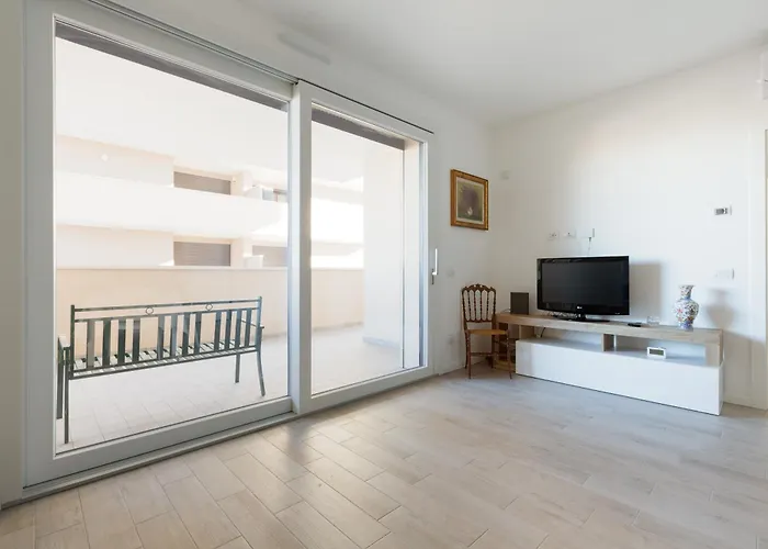 Guesthost - Milano-affori Balcony Apartment