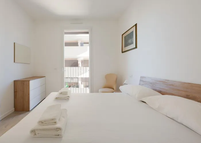 Apartment Guesthost - Milano-affori Balcony *